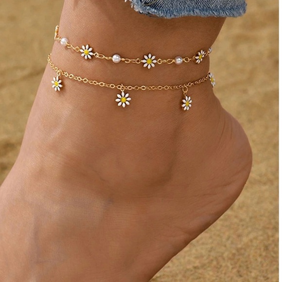 Gold Daisy And Pearl Chain Anklet - Picture 1 of 5